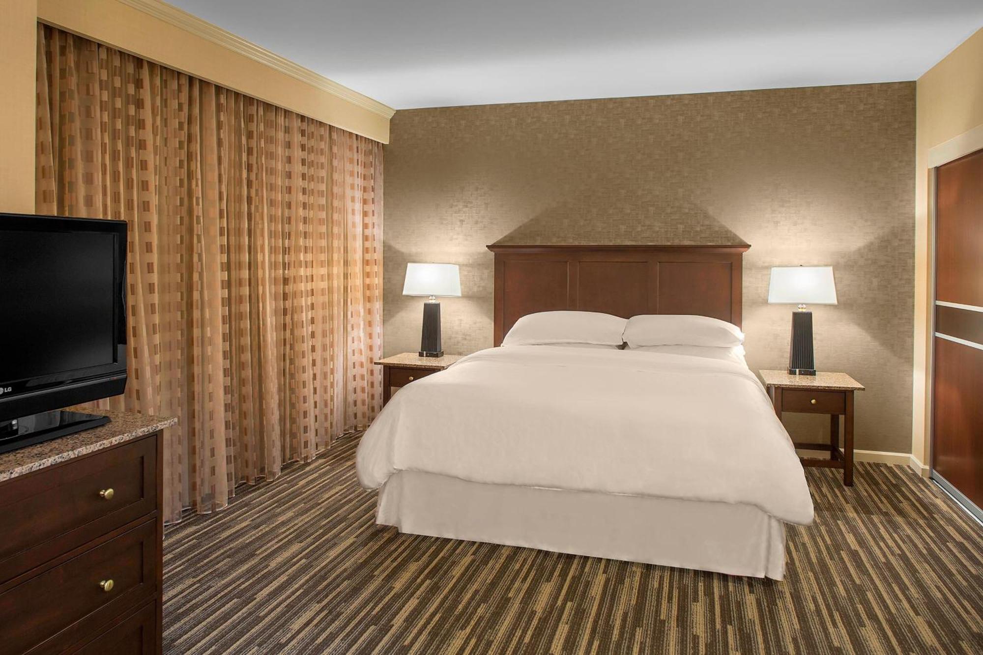 Sheraton Suites Akron Cuyahoga Falls Bagian luar foto