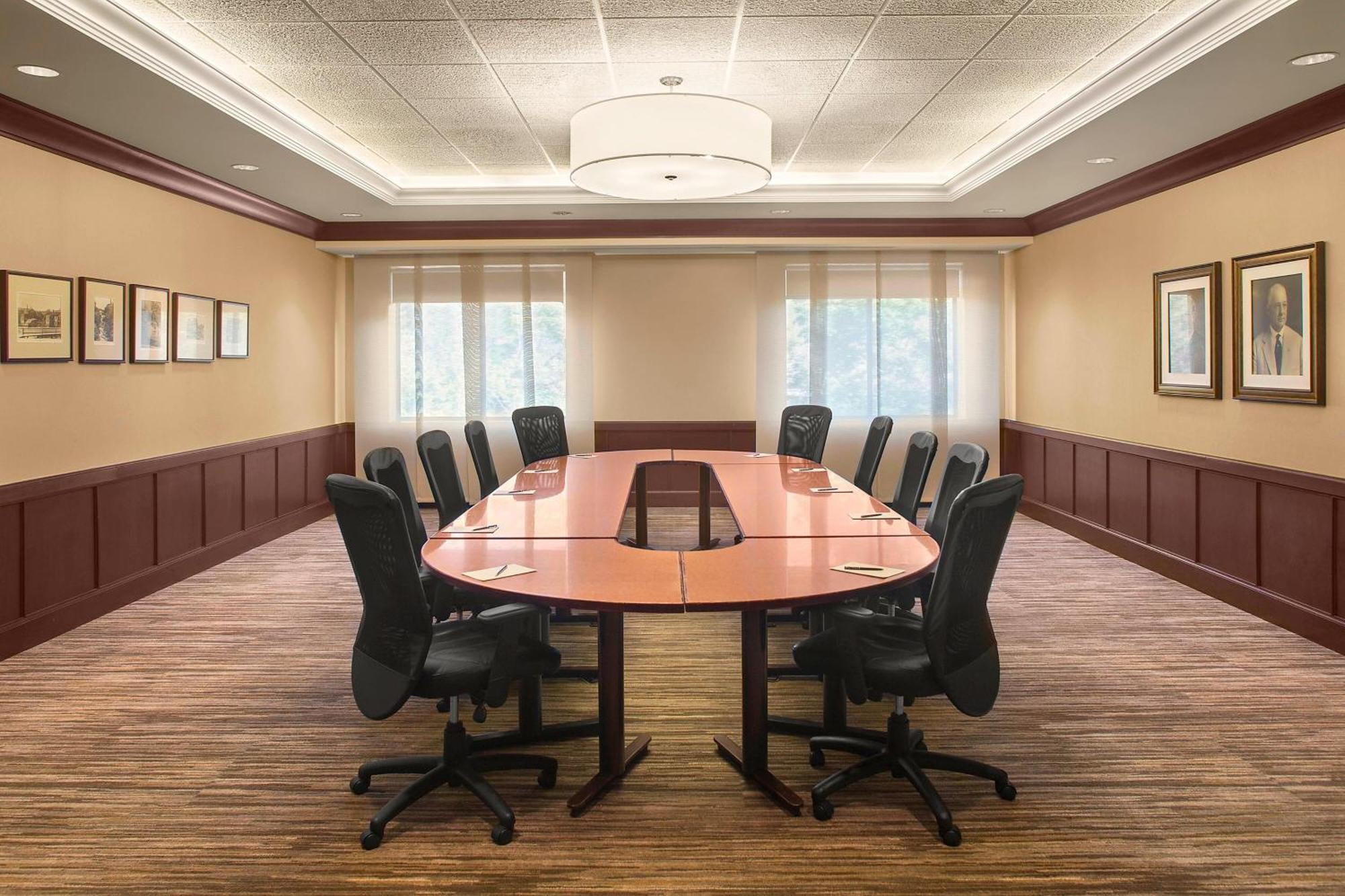 Sheraton Suites Akron Cuyahoga Falls Bagian luar foto